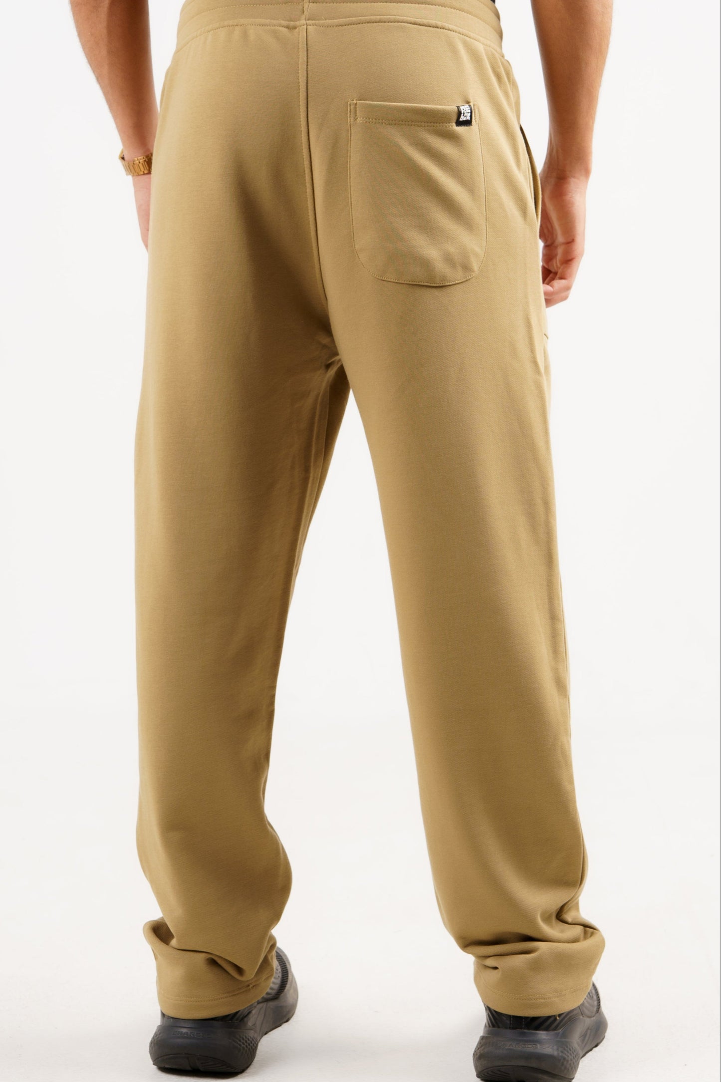 Café Relaxed ESSNTL Pants