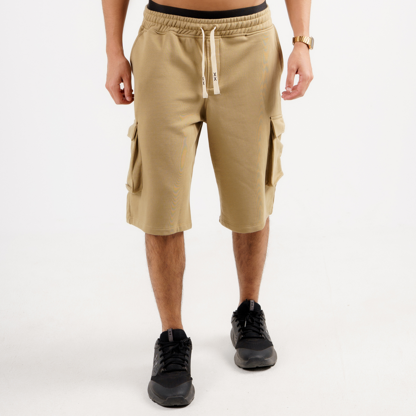 Café ESSNTL Cargo Shorts