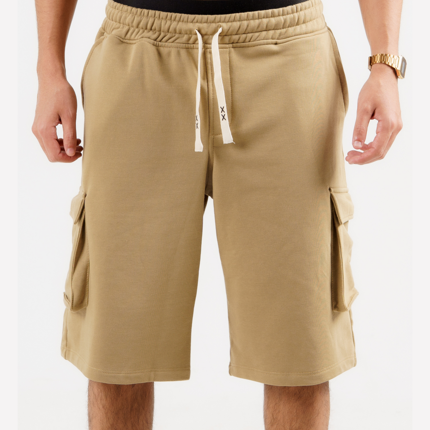 Café ESSNTL Cargo Shorts