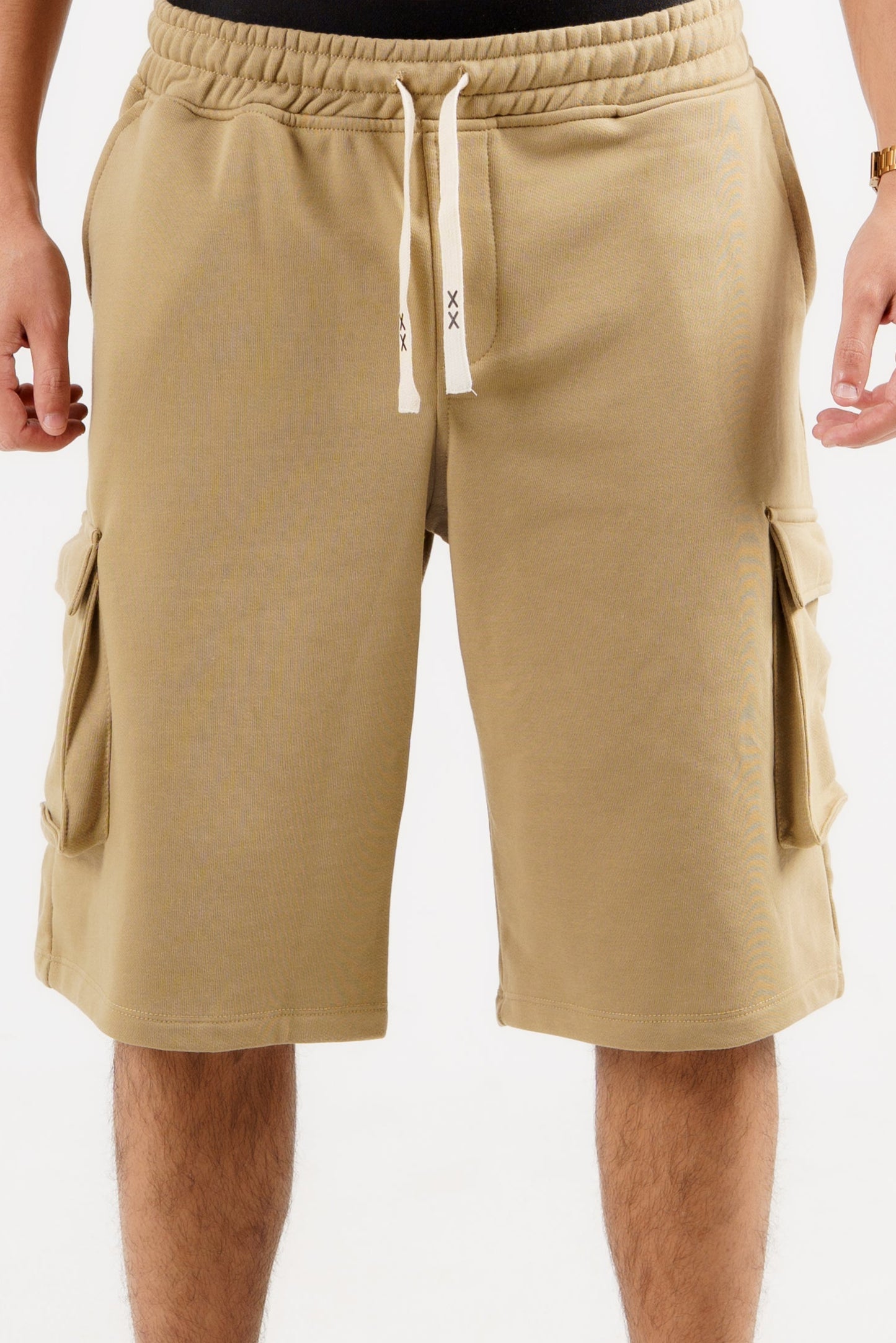 Café ESSNTL Cargo Shorts